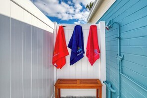 Property grounds - 60 Seconds to Sand (Ormond Beach)