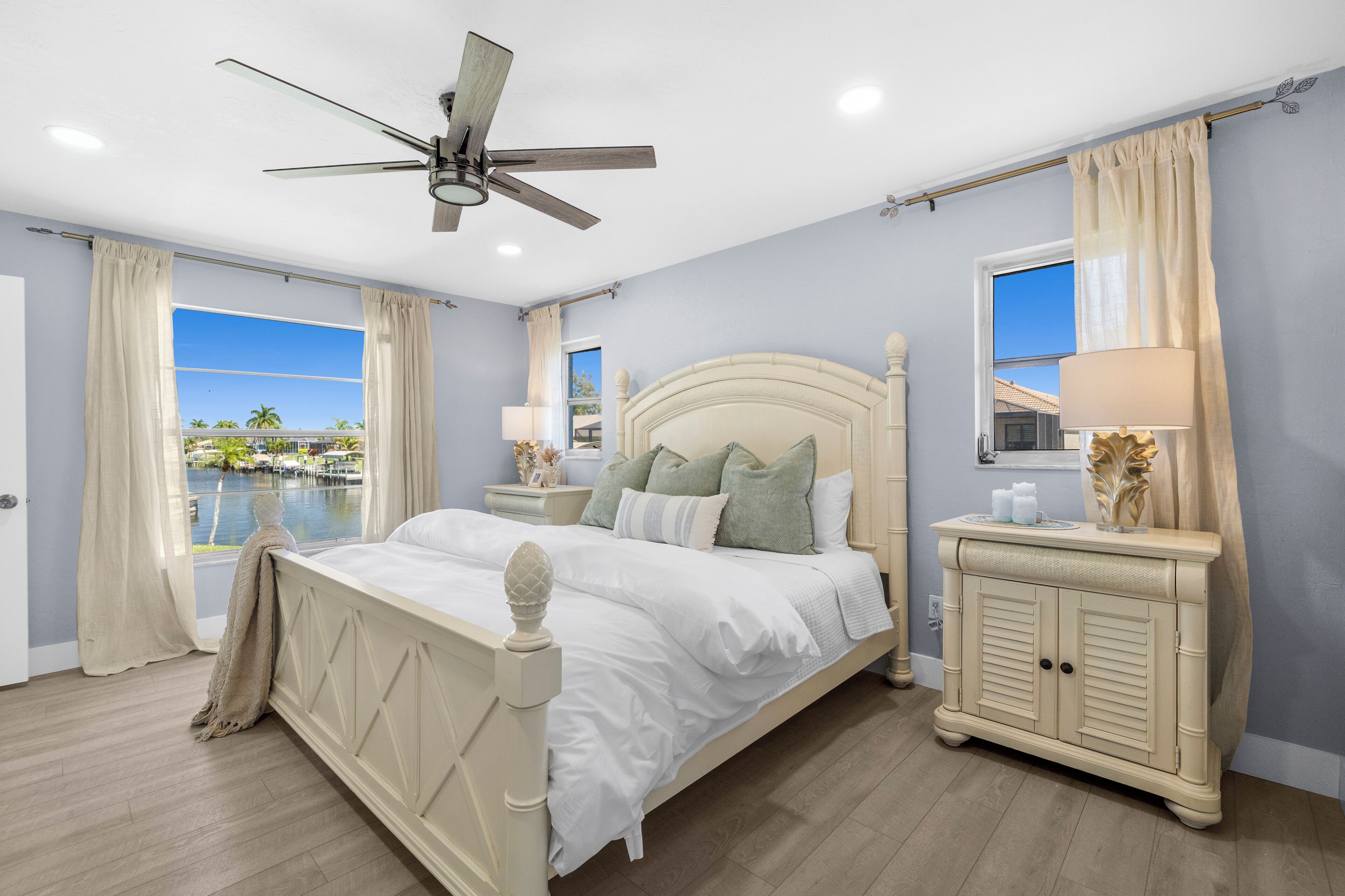 3 chambres, fer et planche à repasser, lit parapluie, Wi-Fi gratuit