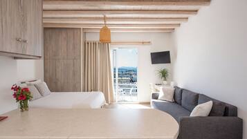 Memory foam beds, in-room safe, blackout drapes, soundproofing