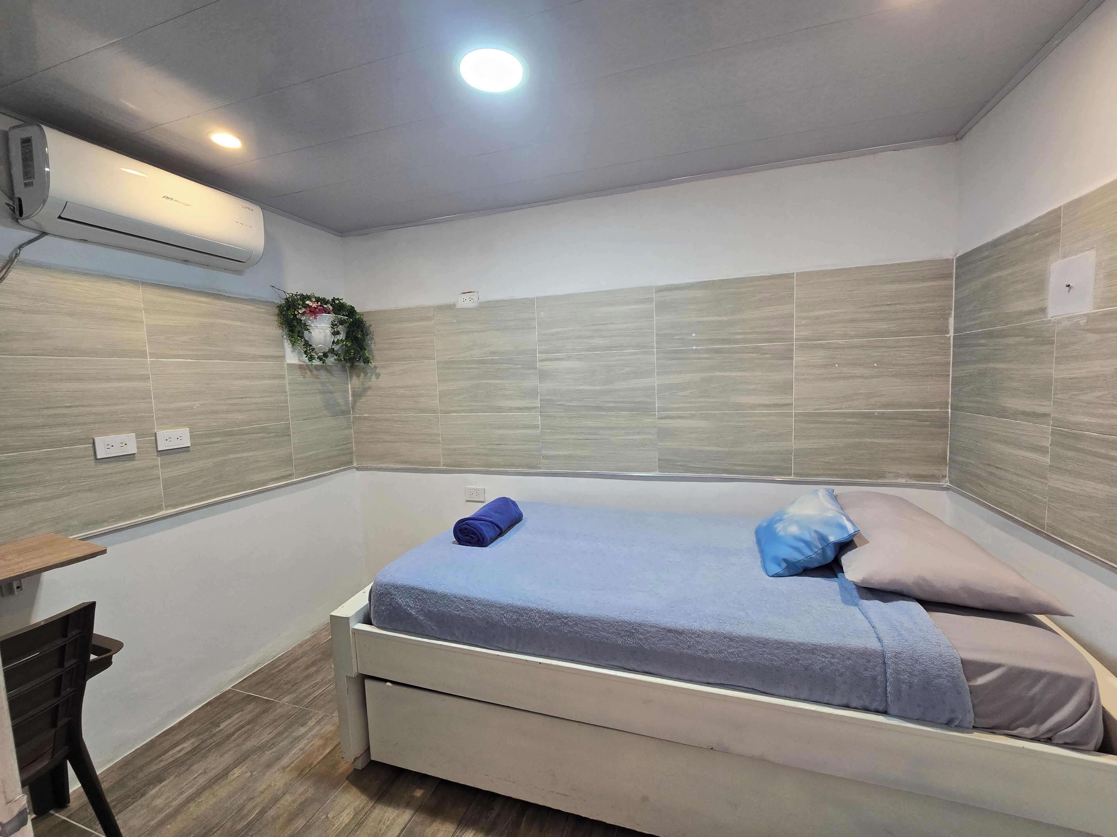 Economy Single Room, 1 Single Bed, Air conditioning, Ground Floor | Free WiFi, bed sheets