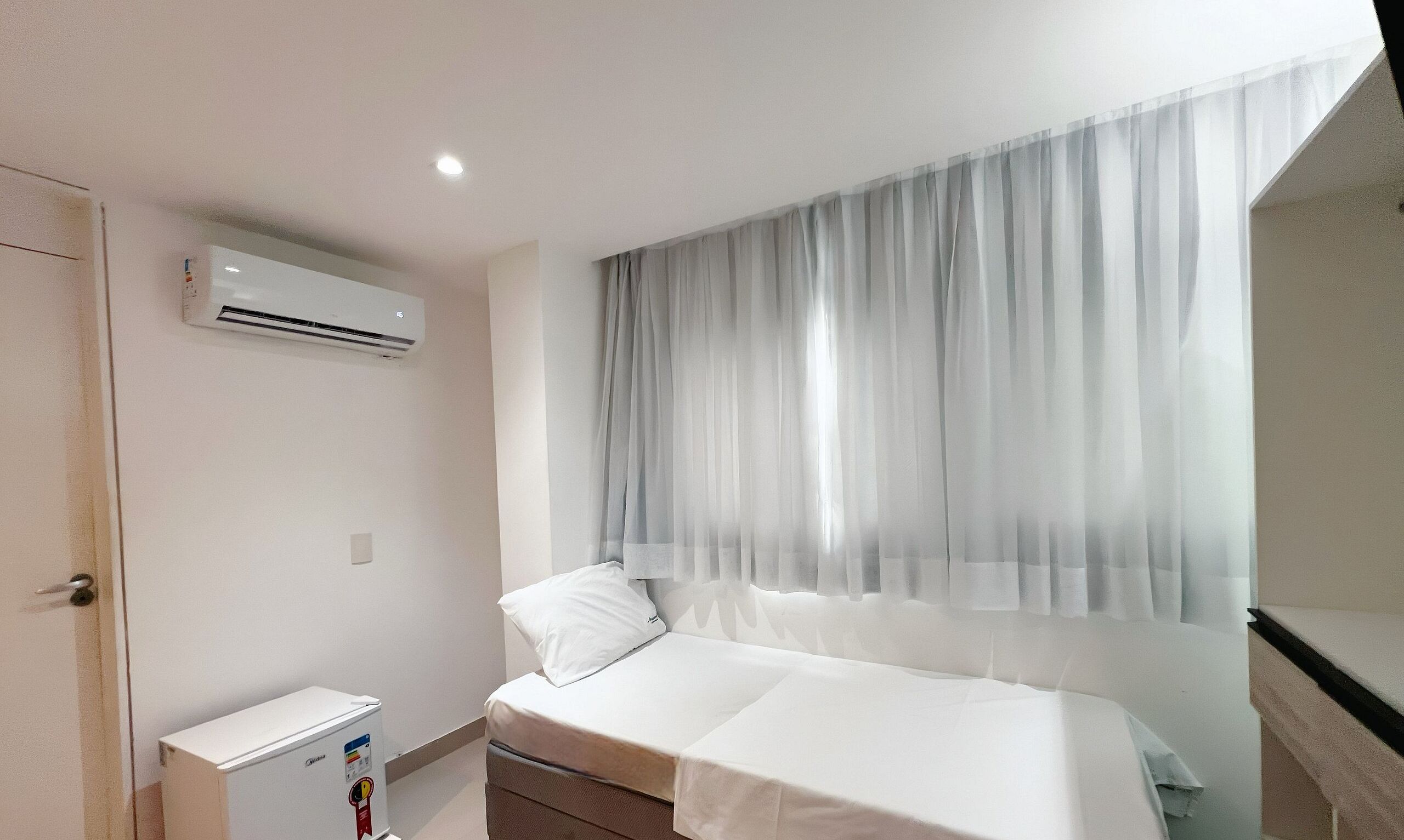 Double Room | Free WiFi, bed sheets