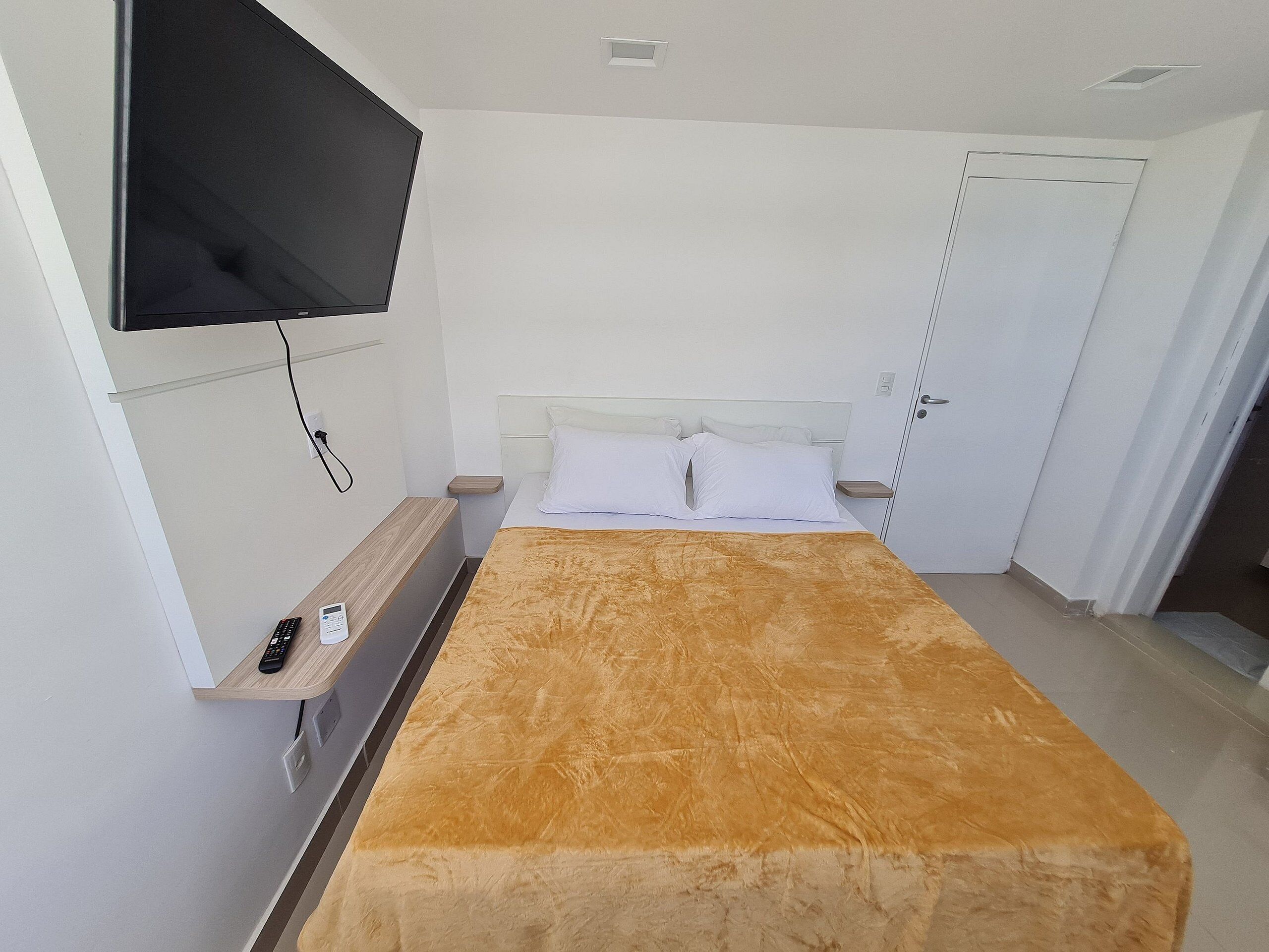 Apartamento | Wi-Fi de cortesia, roupa de cama