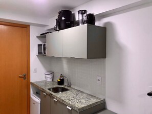 エグゼクティブ アパートメント | 専用キッチン | 小型冷蔵庫、電子レンジ