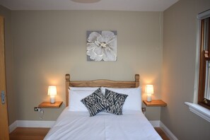 5 bedrooms, iron/ironing board, travel crib, free WiFi