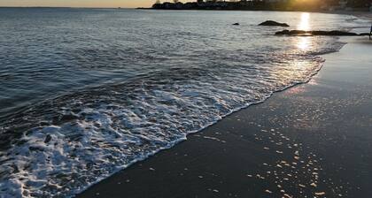 Cozy Cottage w/Lighthouse Views - Private Beach - Dedicated Office