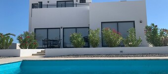 CASITA LA PALMA SHORES, HERMOSA Y RELAJANTE PARA USTED Y SU FAMILIA