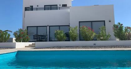 CASITA LA PALMA SHORES, HERMOSA Y RELAJANTE PARA USTED Y SU FAMILIA