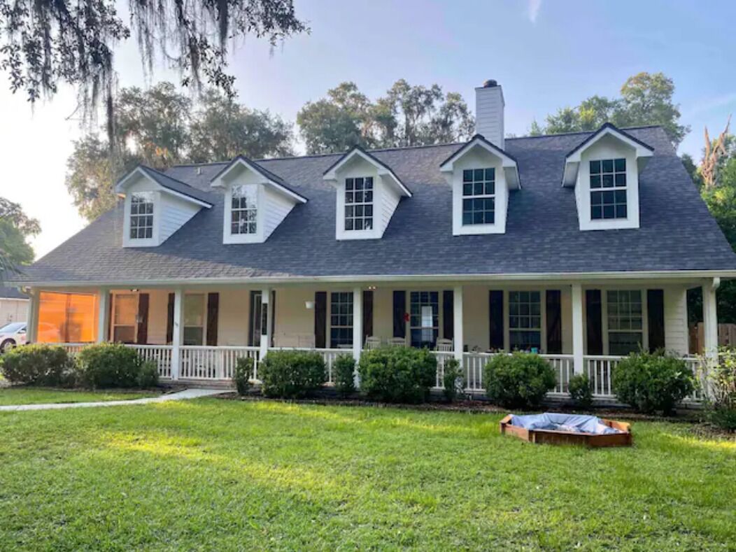 The Swamp House- Gameday Rental (3.1mi from stadium)