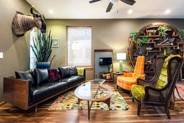 TV, fireplace, DVD player