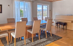 Dining - Lovely home in Kollungtveit (Kollungtveit)