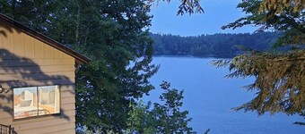 Waterfront Location. Panoramic Views. Cozy Comforts. Treehouse Tranquility.