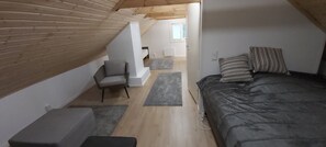 2 bedrooms, Internet, bed sheets - Villa house in Kontiolahti 10 minutes drive from Joensuu. 5 min to the beach.... (Pohjois-Karjala)