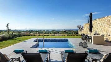 Beheizter Pool