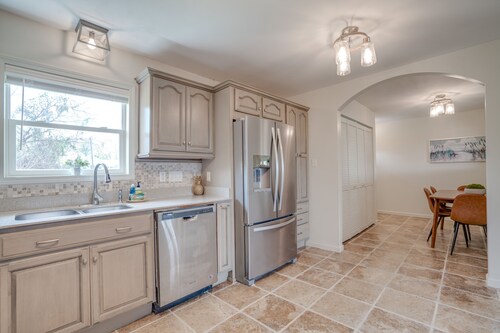 Bay Town Hideaway with Golf Cart