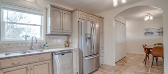 Bay Town Hideaway with Golf Cart