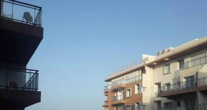 house E.