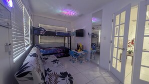 3 chambres, bureau, lit de bébé portatif, accès au Wi-Fi (inclus)