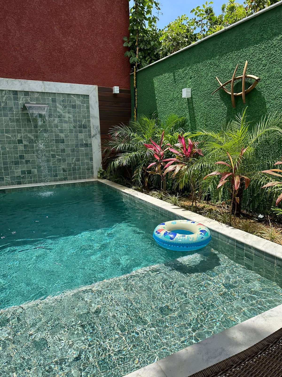 Kolam renang outdoor