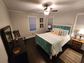 4 Schlafzimmer, Schreibtisch, kostenloses WLAN, Bettwäsche