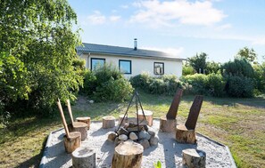 Property grounds - 2 bedroom amazing home in Ebeltoft (Ebeltoft)