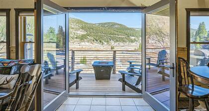 Private cabin above Alma — Hot tub & game loft