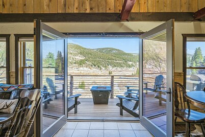 Private cabin above Alma — Hot tub & game loft