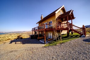 Exterior - Dinosaur Point Lodge (Garden City)
