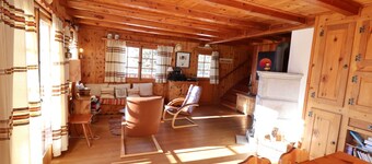 Exterior: 6-room chalet, located in the center of the village, towards Chandolin, south-facing terra