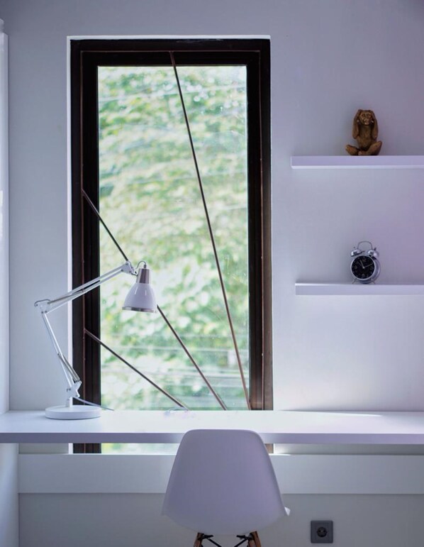 Design Room | Premium bedding, down duvets, memory-foam beds, individually decorated - Grha Awen Sleman  (Sleman)