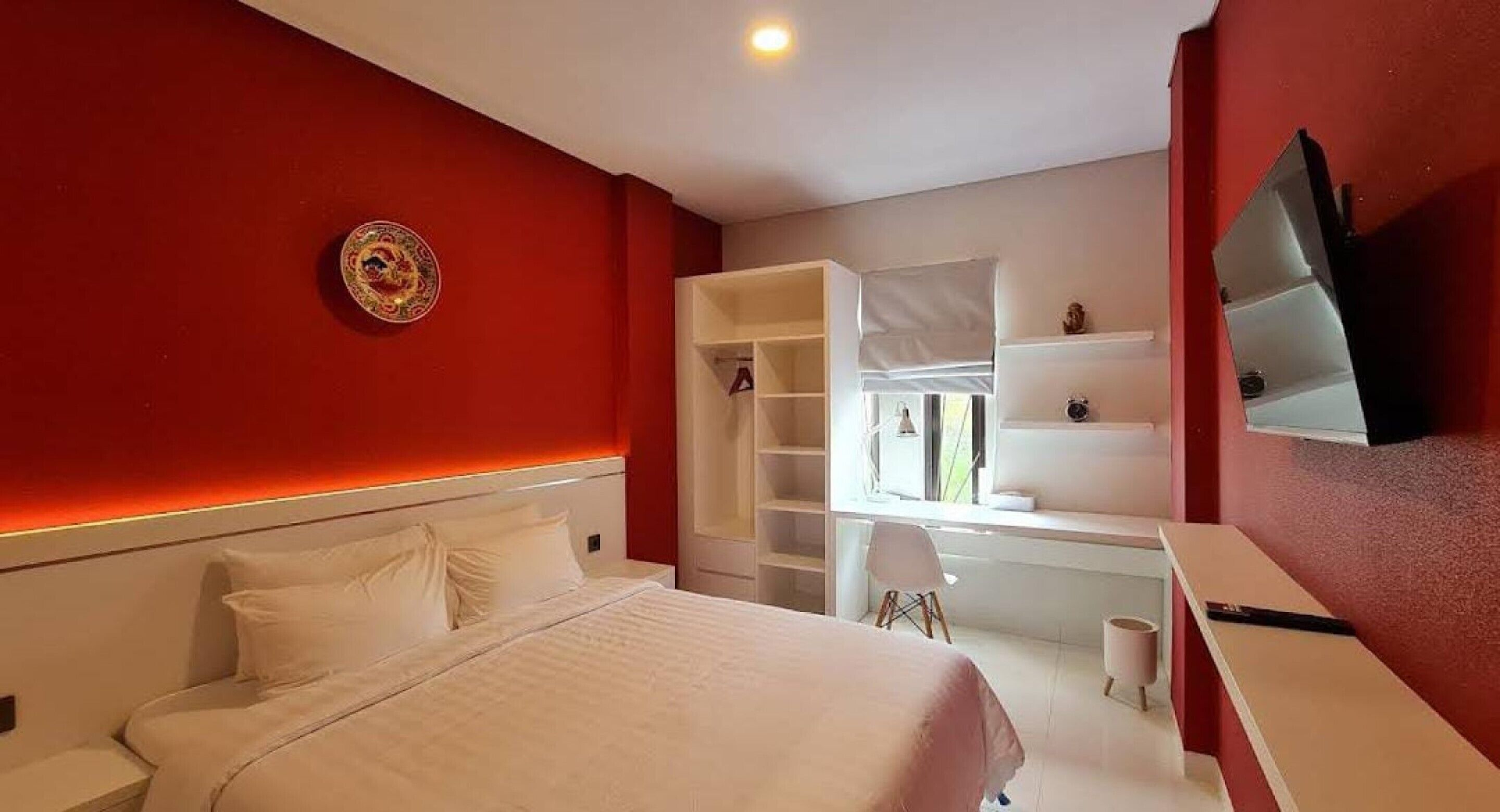 Premium bedding, down comforters, memory foam beds