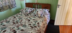 3 dormitorios, escritorio, wifi y ropa de cama