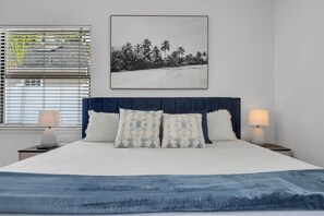 3 bedrooms, desk, iron/ironing board, travel cot