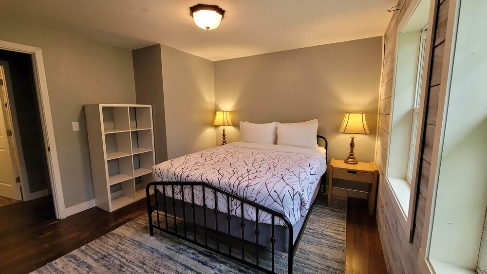 2 Benches Cottage in Custer by Mount Rushmore Custer Vrbo