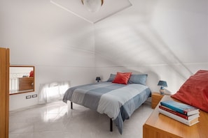 1 camera, ferro/asse da stiro, Wi-Fi, lenzuola