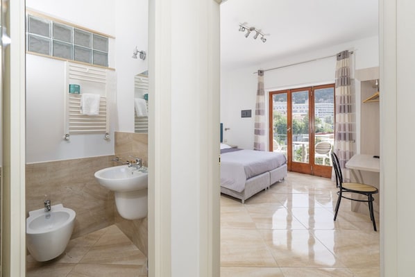 2 habitaciones, wifi y ropa de cama