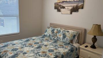 3 bedrooms, WiFi, bed sheets