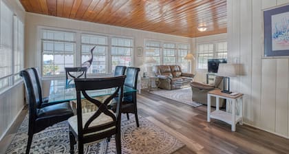 Affordable Ocean view 2BD - Walk 2 Beach - Pet Friendly