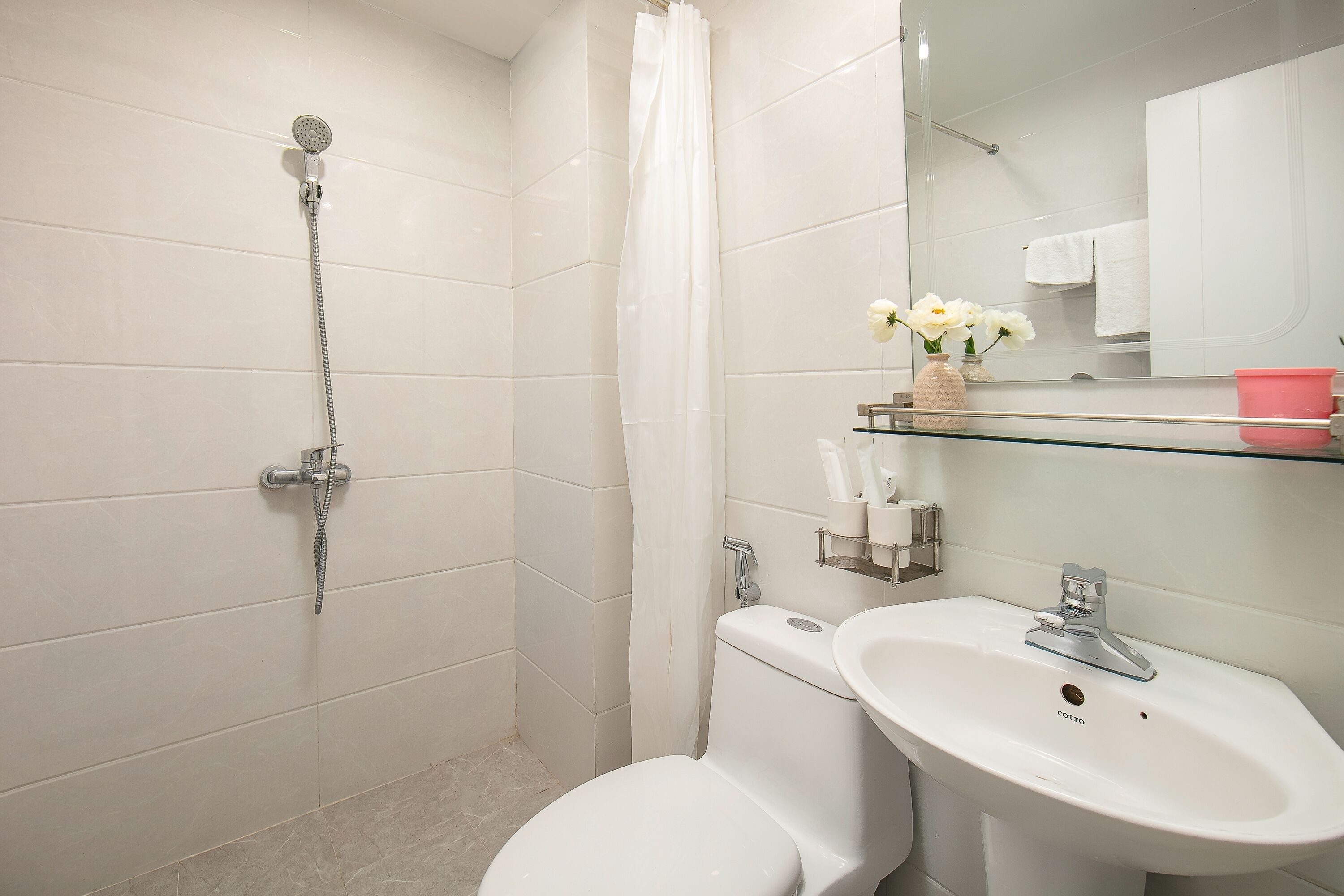 Foto - Queen Cafe Hotel & Pub