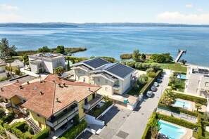 Exterior - Soave House - beach 2 steps away (Sirmione)