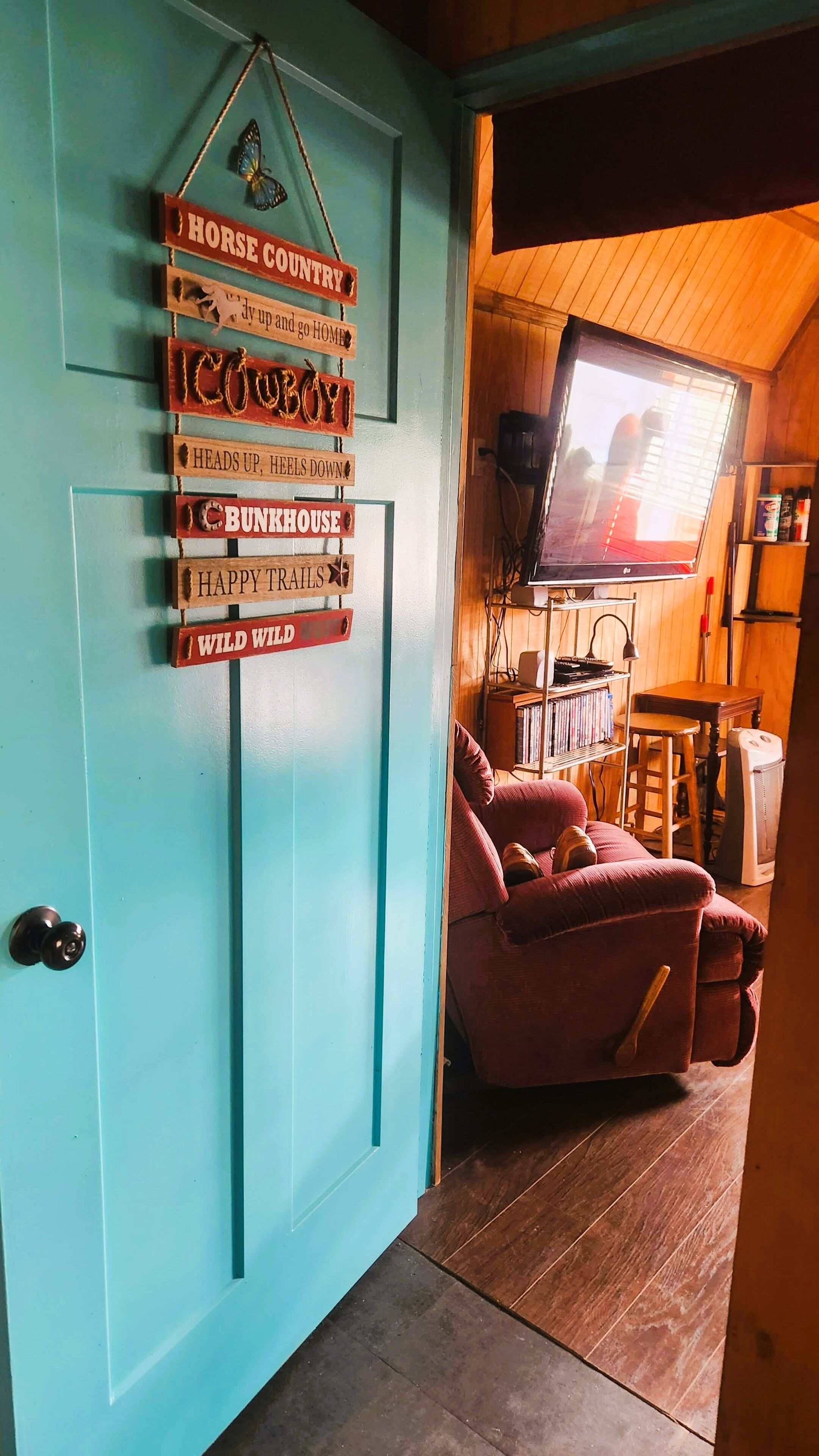 المنشأة من الداخل