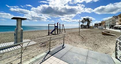 Cosy 2 bedroom flat only 150 m from the beach Sabinillas, Manilva