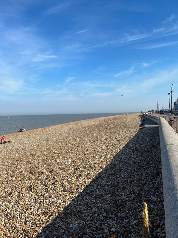 Beach - Beautiful Cottage in the heart of Deal Excellent & quiet Location. Sunny Garden (Deal)