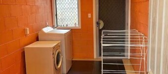 Spacious, Quiet and Fully Equipped.10 minutes drive to town