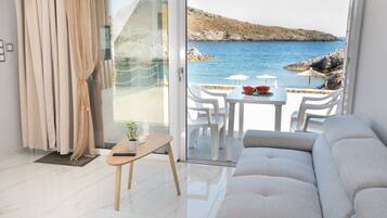 Deluxe Studio | Soundproofing, travel cot, free WiFi