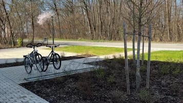 Classic Quadruple Room, Courtyard View | Property grounds