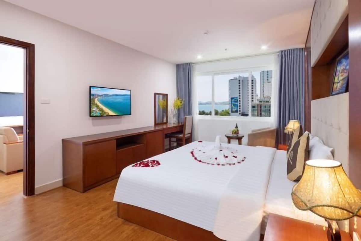 Premium bedding, down comforters, memory foam beds, minibar