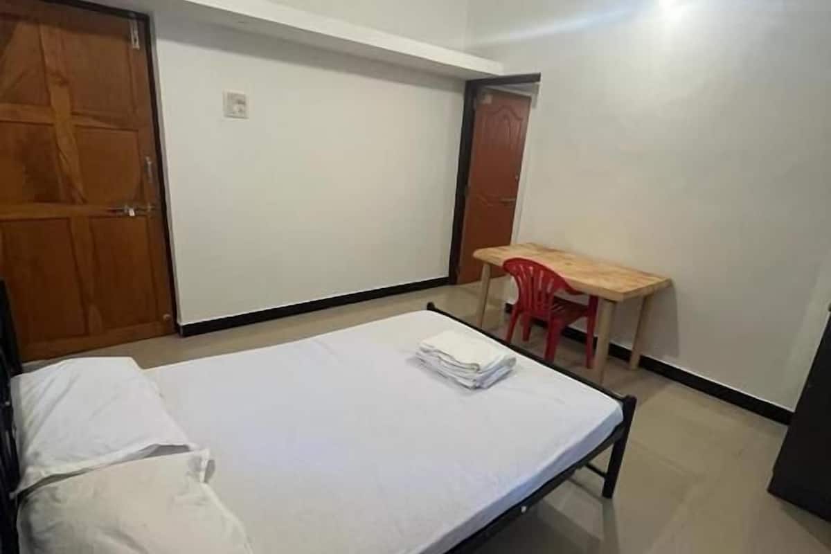 Standard Studio | 1 bedroom, free WiFi, bed sheets