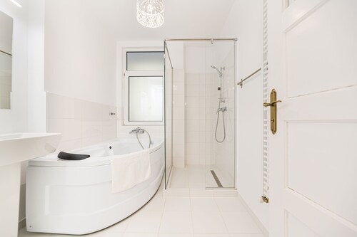 Brasov Holiday Residence,lovely villa in Brasov City Center