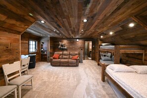 2 bedrooms, travel crib, WiFi, bed sheets