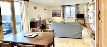 Peaceful Cottage, Views & Walks